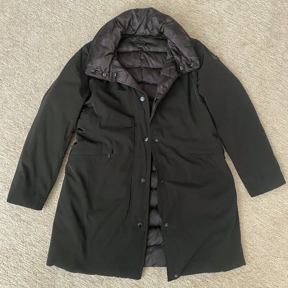 75% OFF TUMI - WITH TAGS -- Reversible Women's Winter Puffer Coat Size L